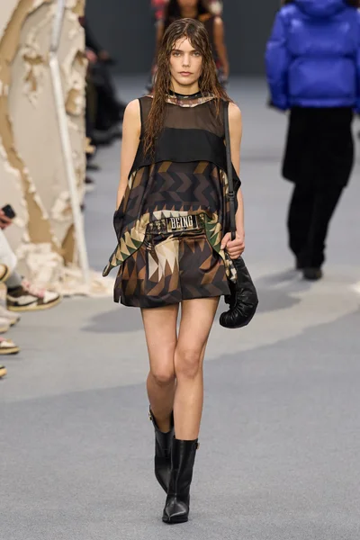 Look 59